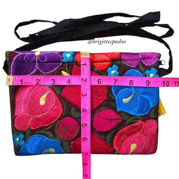 HANDMADE Mexican Embroidered Crossbody Bag - Picture 10 of 11